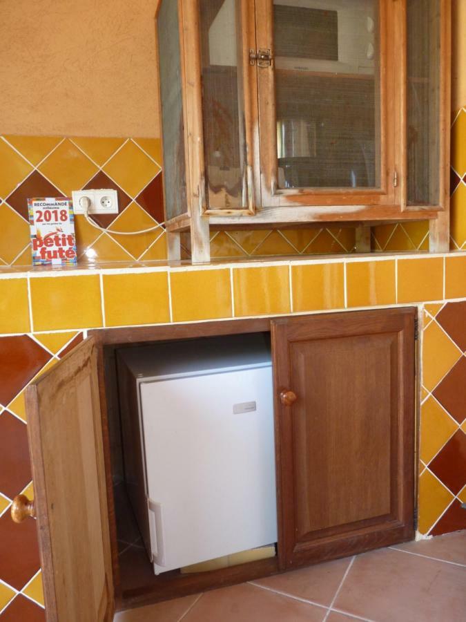 Mas Des Oliviers Bed & Breakfast Saint-Marc-Jaumegarde Bagian luar foto
